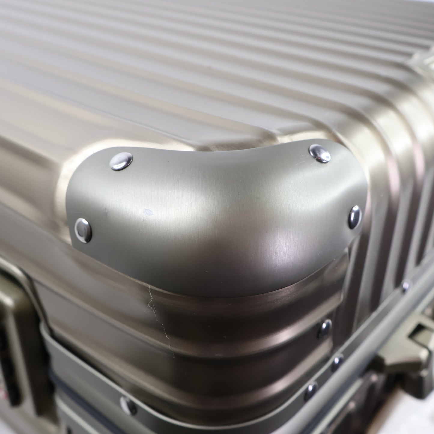 Rimowa Original Cabin Titanium