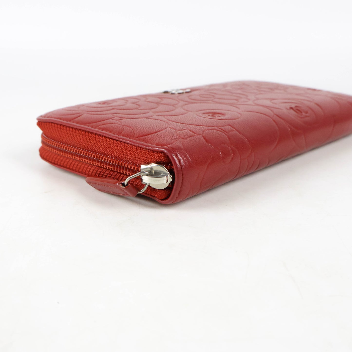 Chanel Lambskin Camellia Zippy Wallet Red