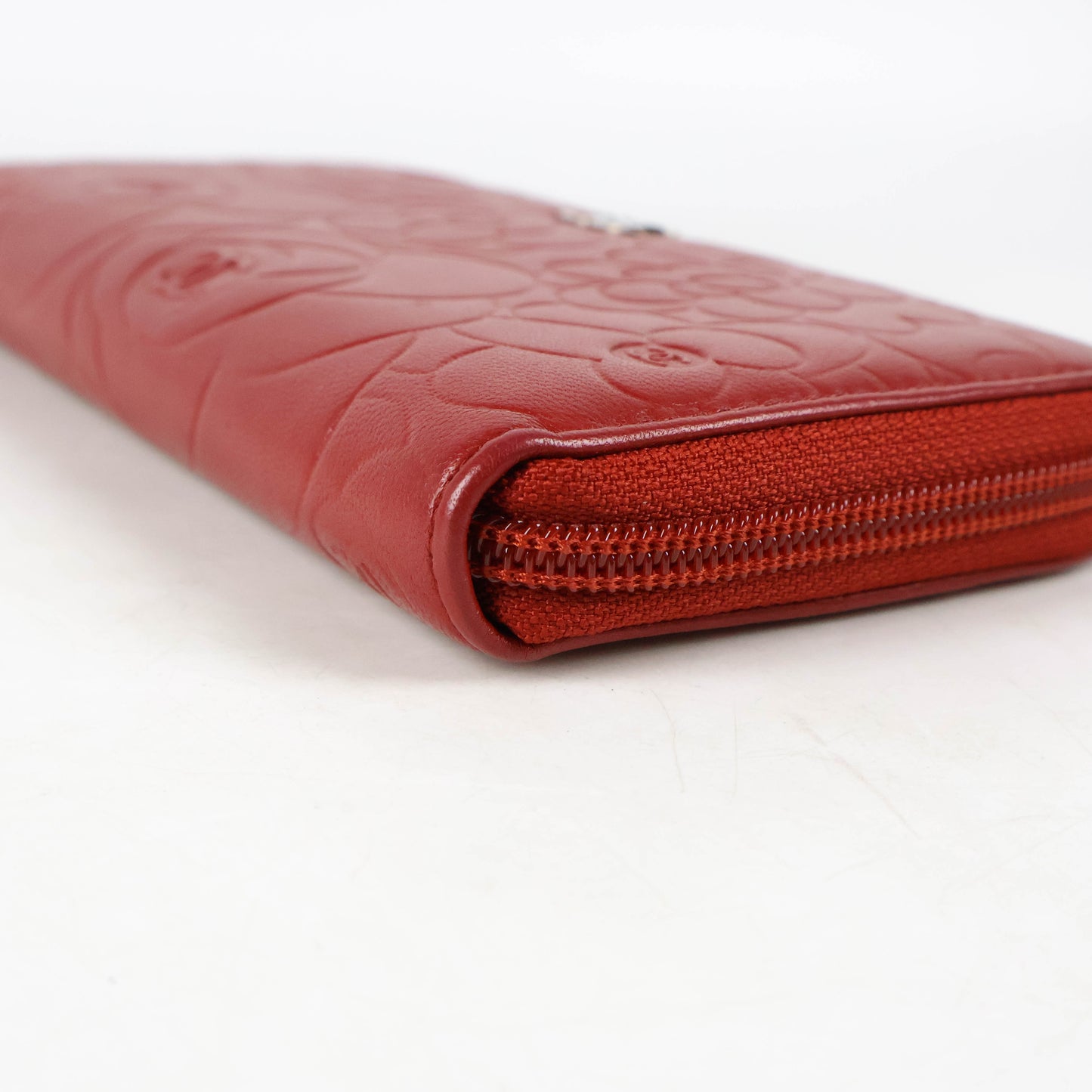 Chanel Lambskin Camellia Zippy Wallet Red