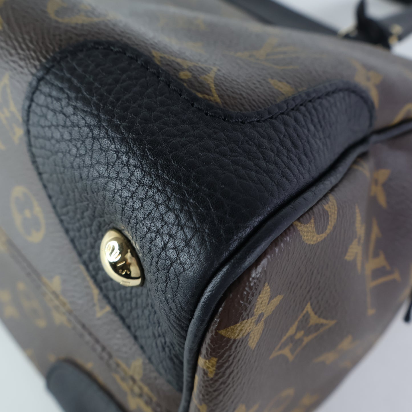 Louis Vuitton Retiro Monogram Leather Black