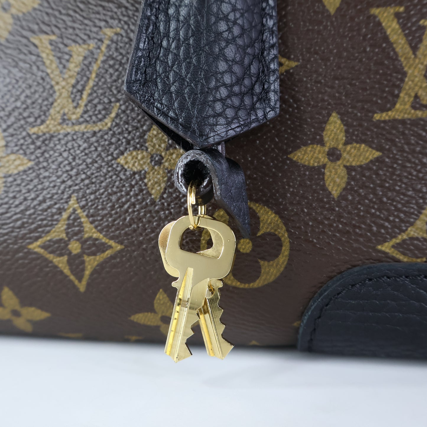 Louis Vuitton Retiro Monogram Leather Black