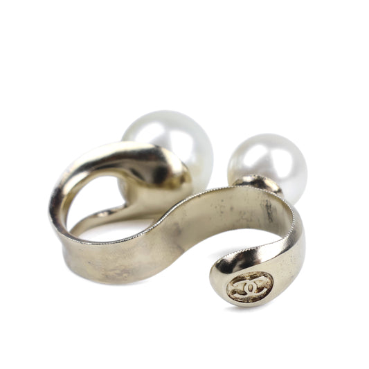 Chanel Double Pearls Gripoix Permabrass Ring