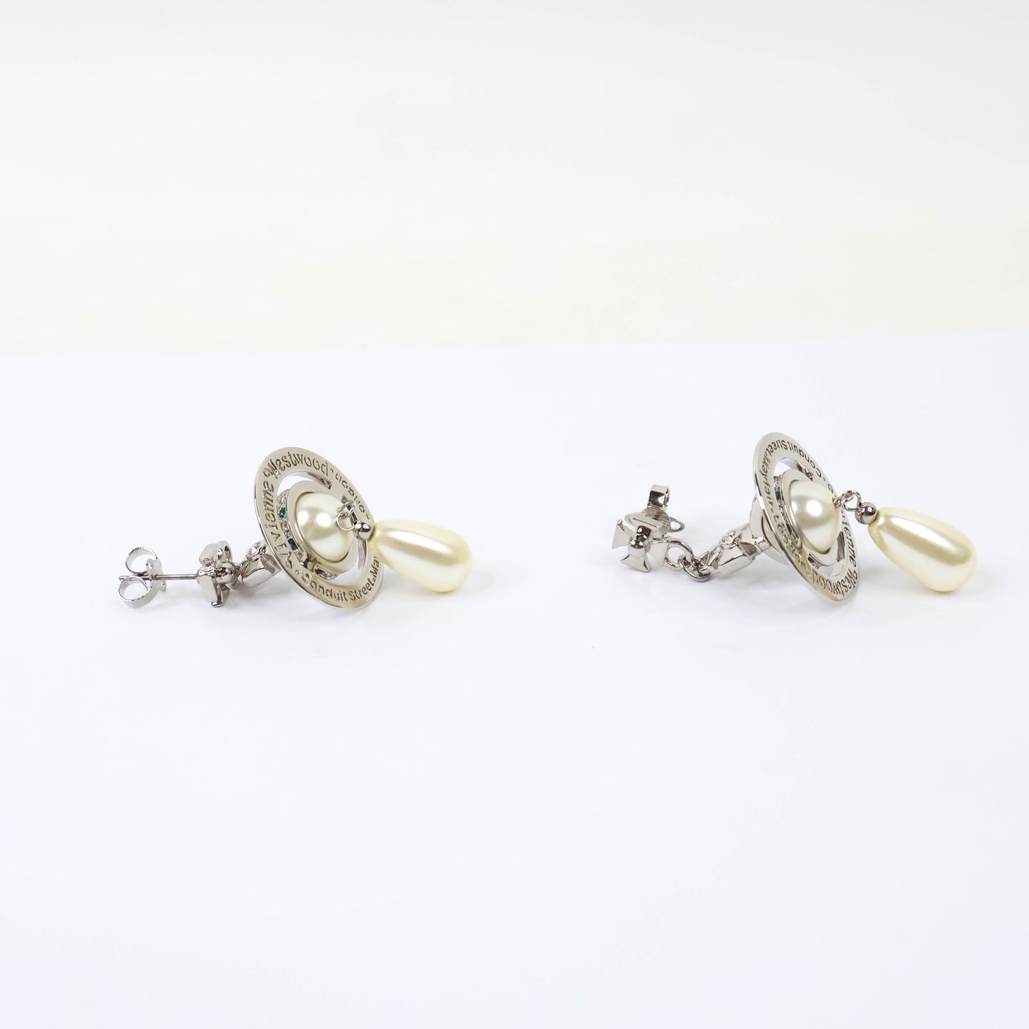 Vivienne Westwood Earrings Pearl Drop