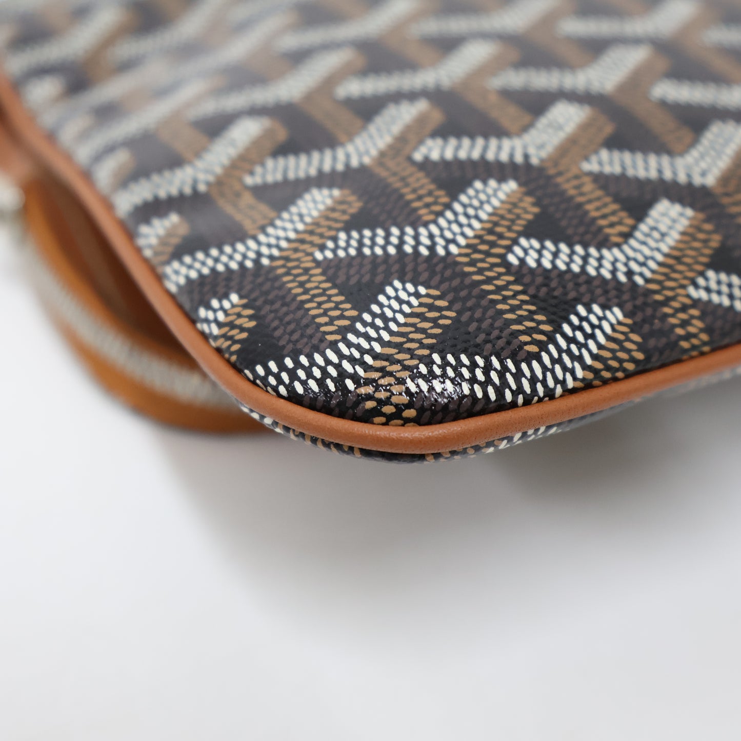 Goyard Sainte Marie Clutch Black Tan